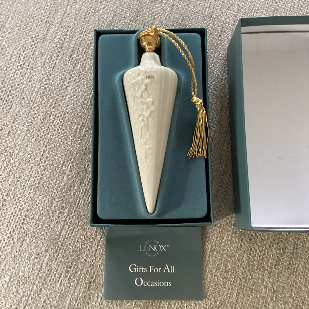 Lenox China 1991 Annual Christmas Ornament Floral Spire Vintage